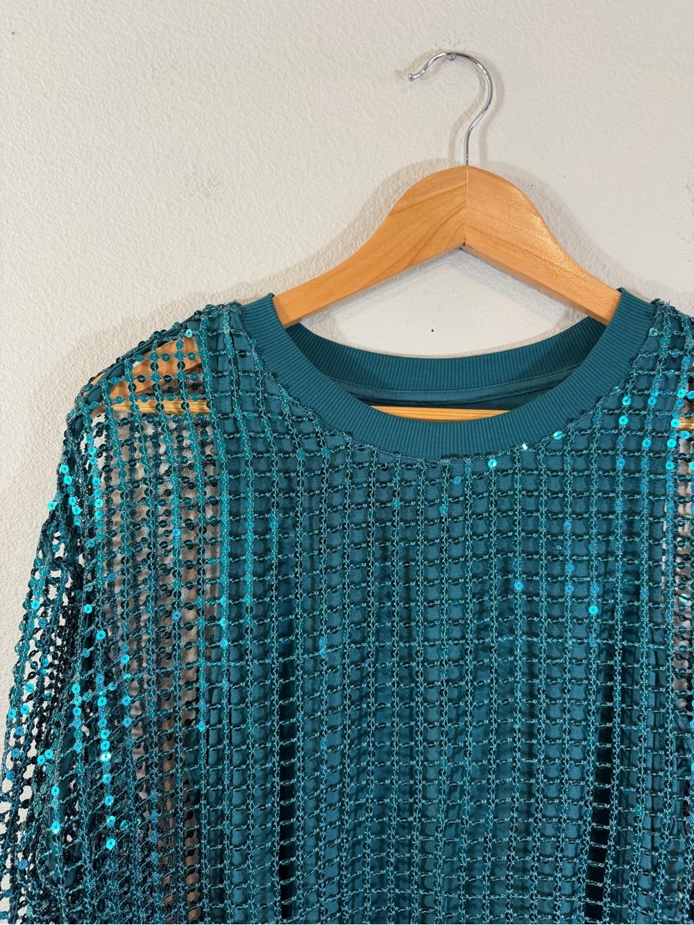 Anthropologie Pilcro Long Sleeve Sequin Top Turquoise Size S Balloon Sleeve Tank - Picture 2 of 10